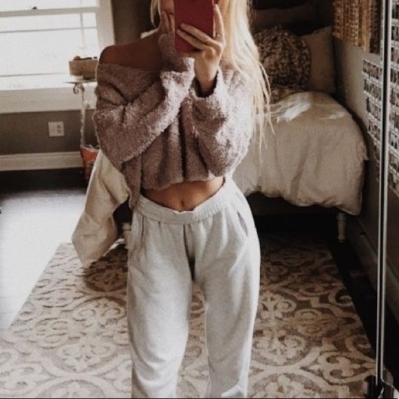 ONE LEFT!! back to school outfit muster box - Picture 2 of 10